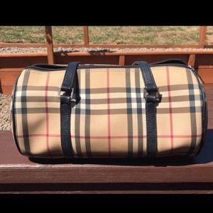 Burberry Nova Check Papillon bag